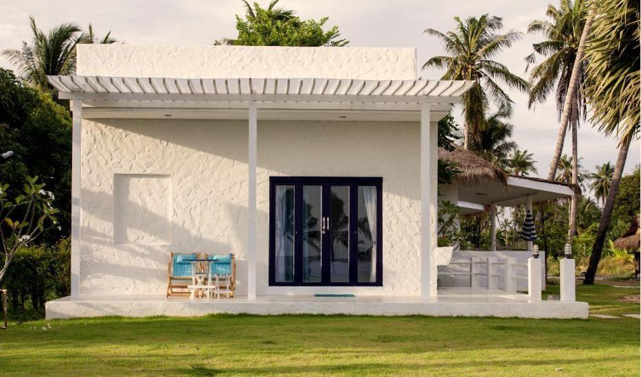 Laemsing Whitehouse Resort Laem Sing Exterior foto