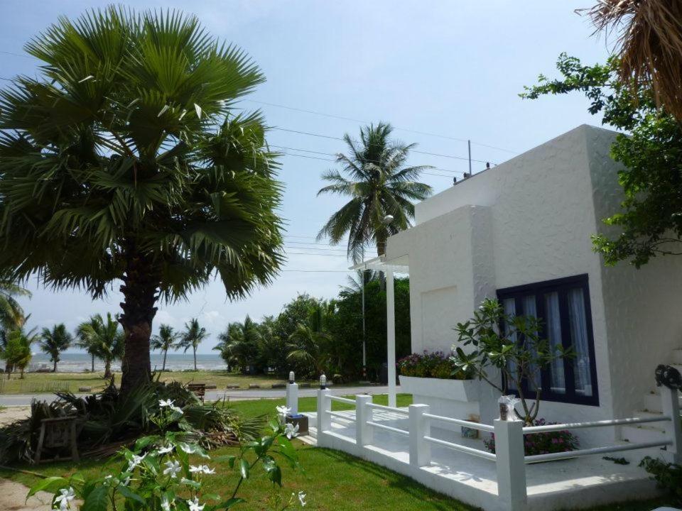 Laemsing Whitehouse Resort Laem Sing Quarto foto